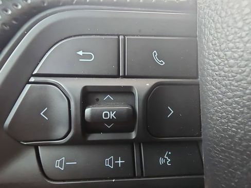 Used 2025 Toyota Tacoma SR5 image 16