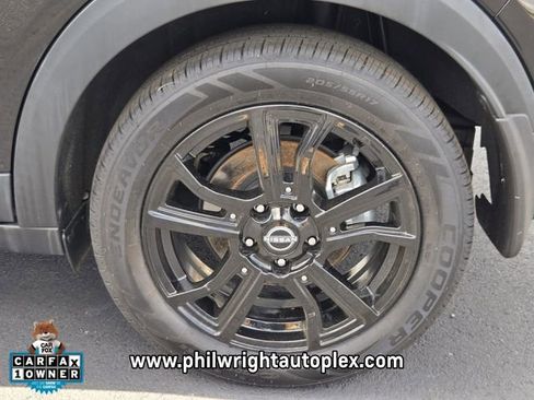 Used 2023 Nissan Kicks SR w/ SR Premium Package FWD image 14