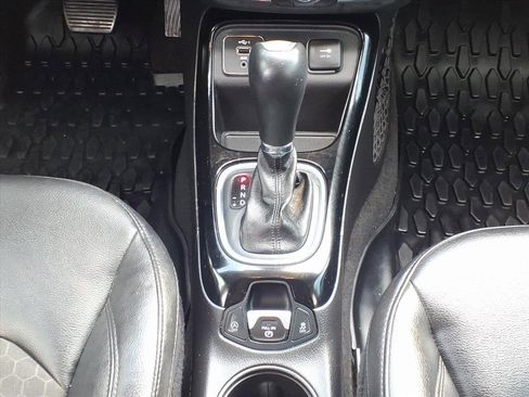 Used 2020 Jeep Compass Latitude image 17