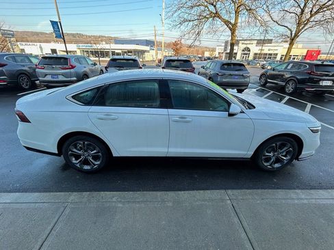 New 2025 Honda Accord EX-L image 8