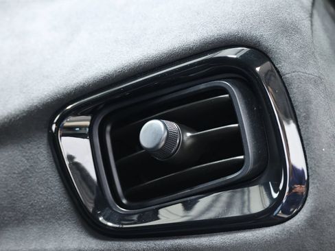 Used 2020 Aston Martin V8 Vantage Coupe RWD image 83