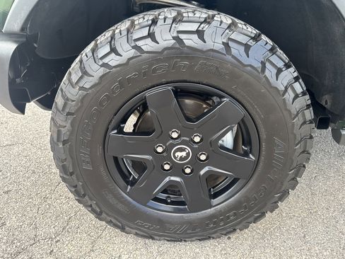 Used 2023 Ford Bronco Black Diamond AWD/4WD image 9