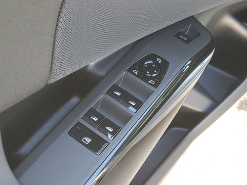 New 2026 BMW X3 xDrive30 w/ Premium Package image 6