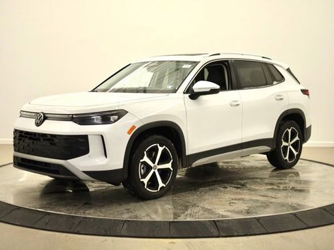 New 2026 Volkswagen Tiguan SE AWD/4WD image 7
