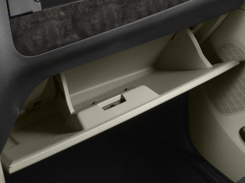 Used 2017 Dodge Grand Caravan GT image 17