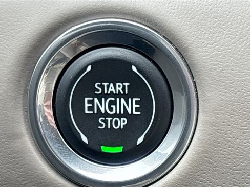 Used 2023 Cadillac Escalade ESV Sport Platinum w/ LPO, ONYX Package image 38