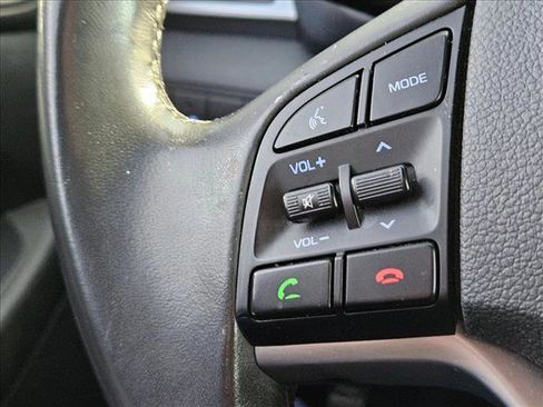 Used 2016 Hyundai Tucson Limited image 12