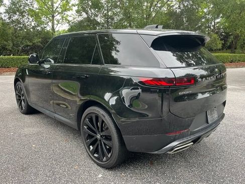 Used 2025 Land Rover Range Rover Sport SE AWD/4WD image 7
