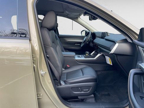 New 2025 MAZDA CX-70 Plug-In Hybrid w/ Premium Pkg image 14