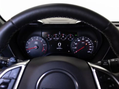 Used 2018 Chevrolet Camaro SS RWD image 28