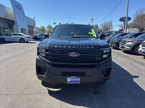 New 2026 Ford Expedition Max Active image 2