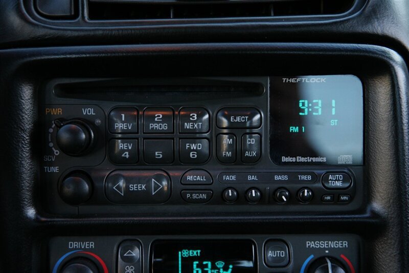Used 2003 Chevrolet Corvette Z06 RWD image 25