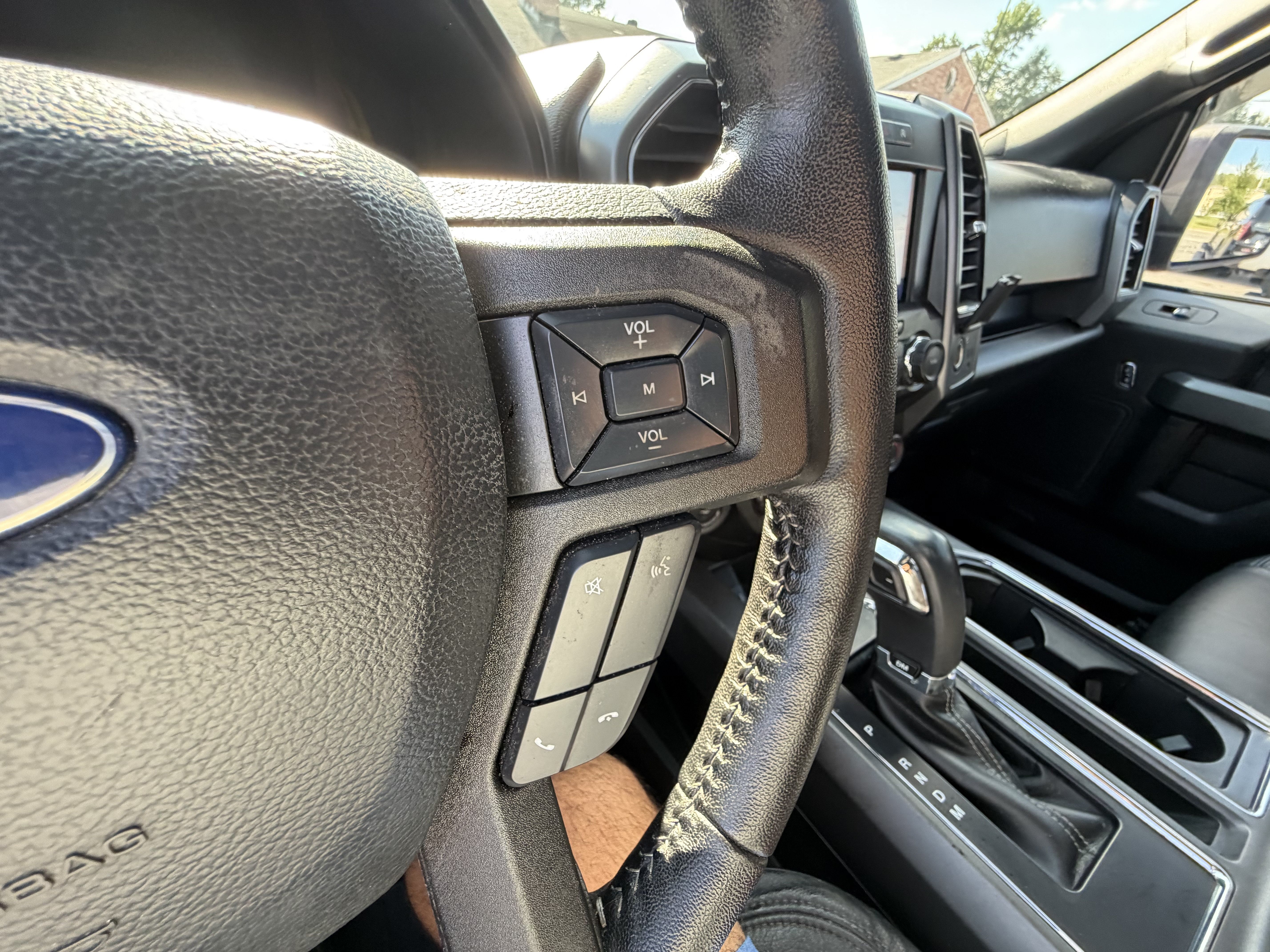 Used 2019 Ford F150 XLT w/ Equipment Group 302A Luxury AWD/4WD image 38
