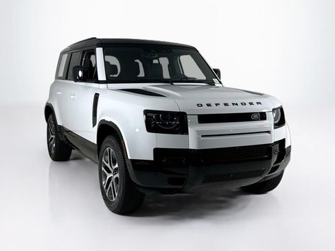 Used 2026 Land Rover Defender 110 X-Dynamic SE AWD/4WD image 7