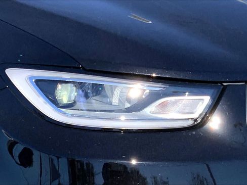 New 2026 Chrysler Pacifica Limited image 11