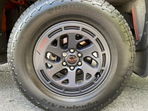 Used 2025 Nissan Frontier PRO-4X w/ Pro Convenience Package AWD/4WD image 44