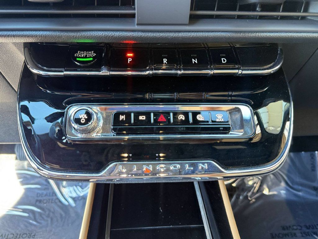Used 2023 Lincoln Corsair Reserve w/ Equipment Group 201A AWD/4WD image 23