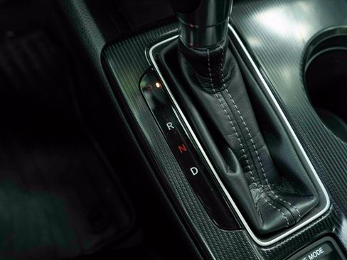 Used 2023 Honda Civic Sport image 29