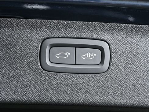 Used 2026 Volvo XC90 B6 Ultra w/ Protection Package AWD/4WD image 34