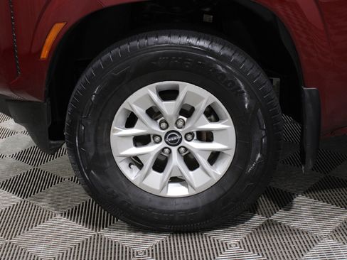 Used 2024 Nissan Frontier SV w/ Technology Package RWD image 38