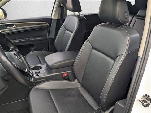 Used 2018 Volkswagen Atlas SE image 16