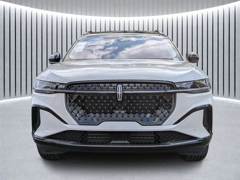 New 2026 Lincoln Nautilus Reserve w/ Jet Appearance Package image 7