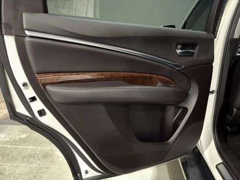 Used 2017 Acura MDX SH-AWD w/ Technology Package image 7