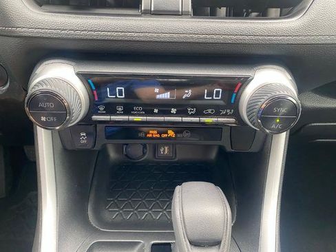 Used 2023 Toyota RAV4 XLE w/ Convenience Package AWD/4WD image 22