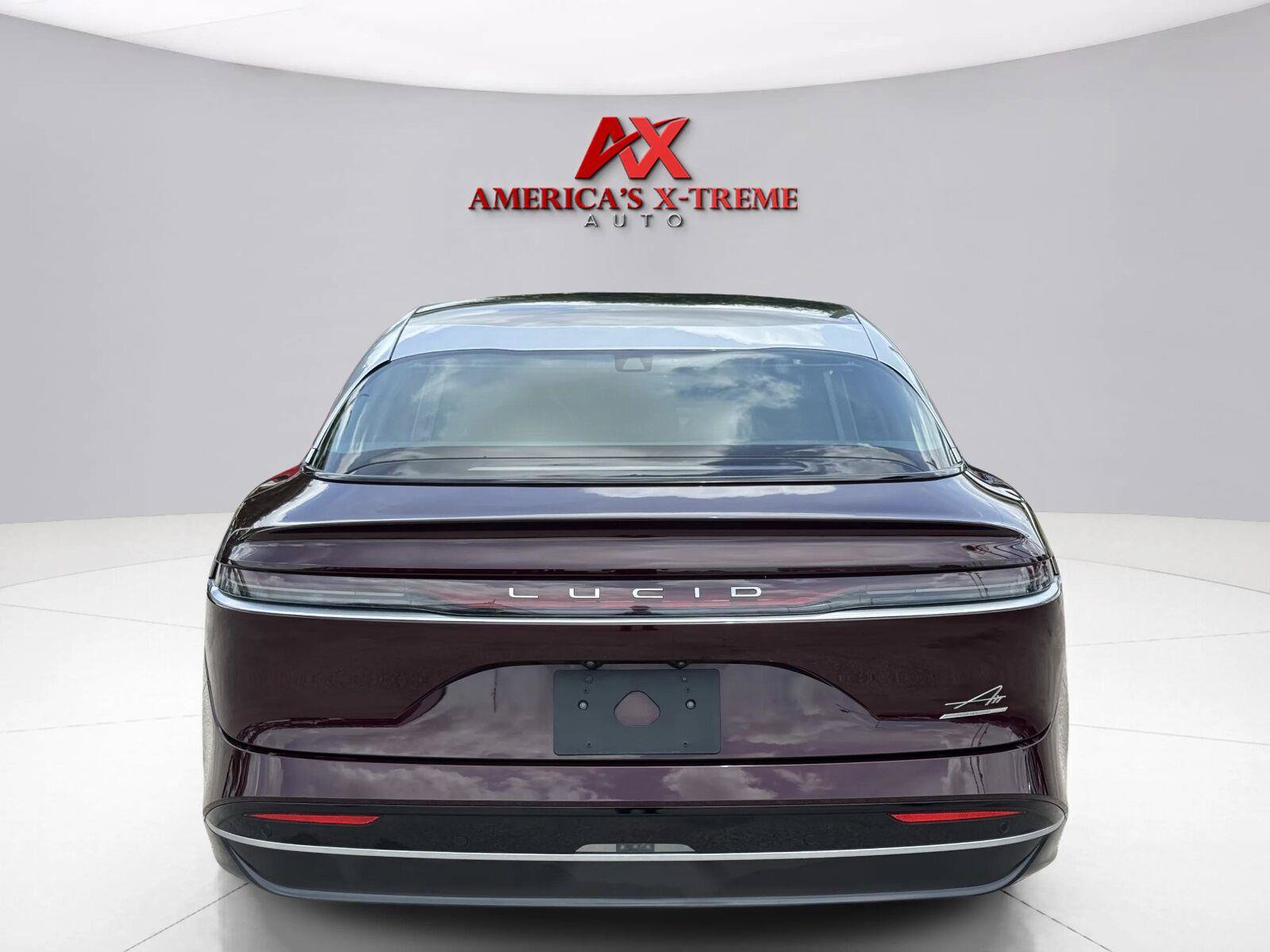 Used 2025 Lucid Air Touring AWD/4WD image 5