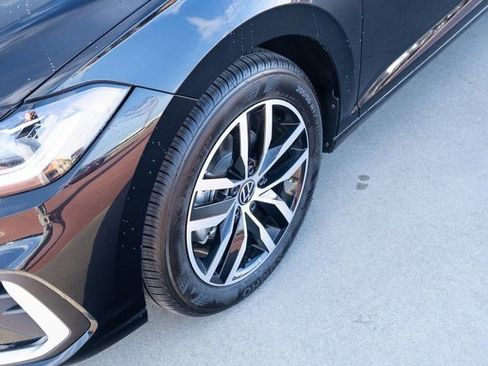 New 2026 Volkswagen Jetta SE image 10