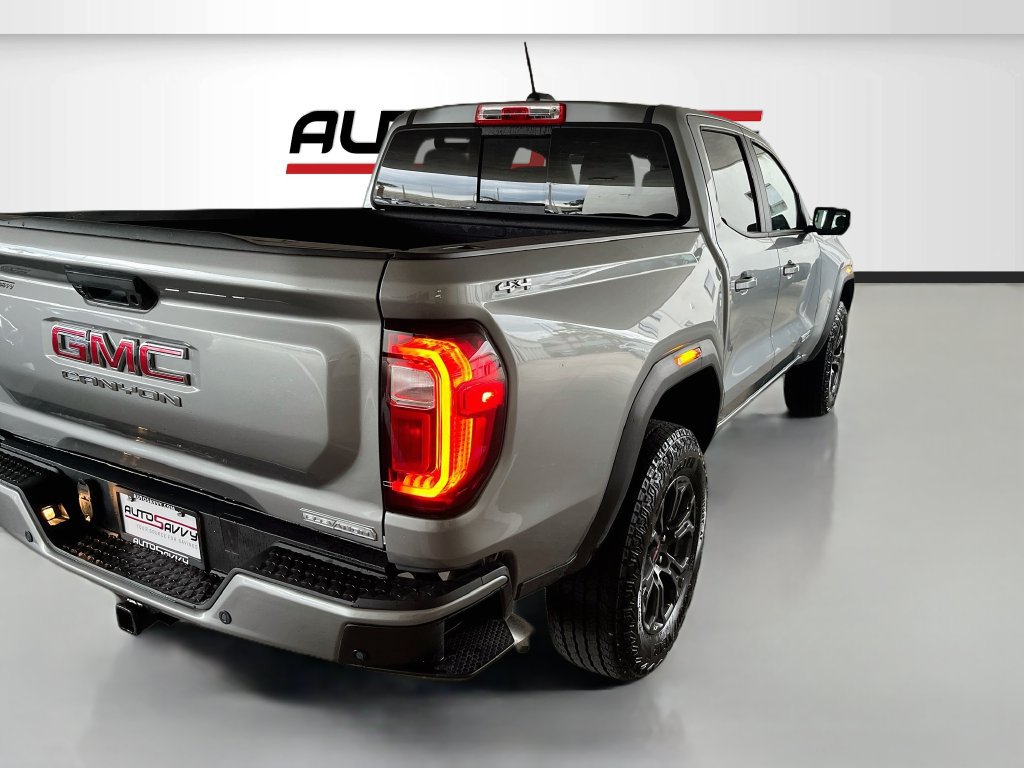 Used 2025 GMC Canyon Elevation w/ Technology Package AWD/4WD image 7