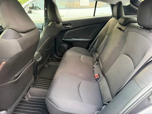 Used 2022 Toyota Prius LE FWD image 14