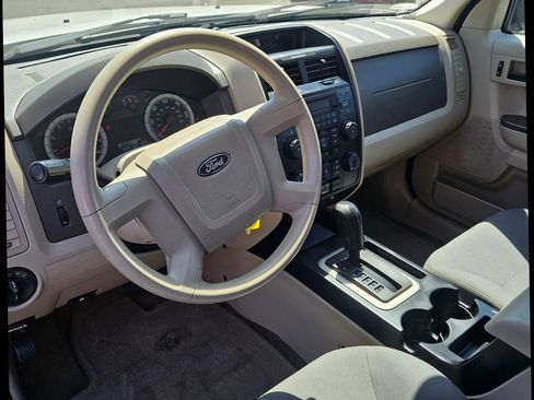 Used 2008 Ford Escape XLS image 16