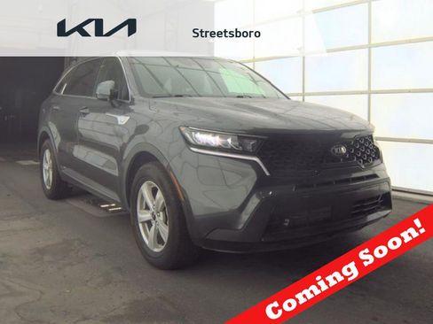 Used 2023 Kia Sorento LX image 1