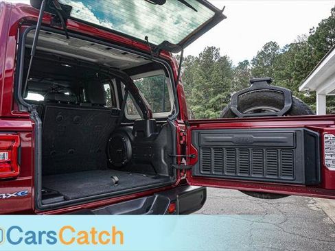 Used 2021 Jeep Wrangler Unlimited Sahara w/ Dual Top Group AWD/4WD image 41