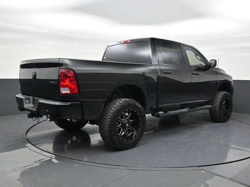 Used 2017 RAM 1500 Express w/ Black Ram 1500 Express Group AWD/4WD image 5