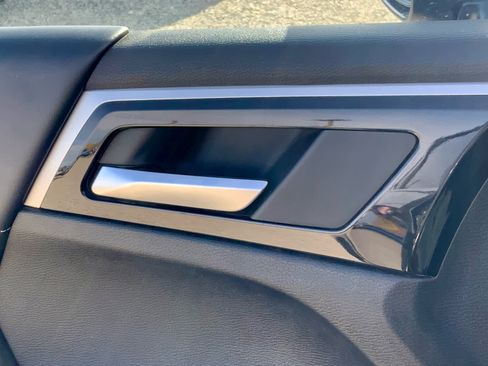 Used 2024 Mitsubishi Outlander SE image 51