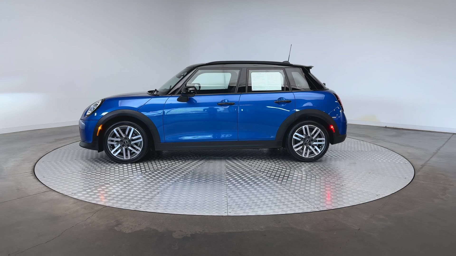 Certified 2026 MINI Cooper S FWD image 5