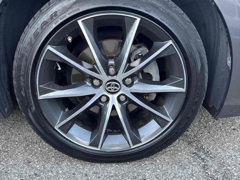 Used 2015 Toyota Camry XSE FWD image 3