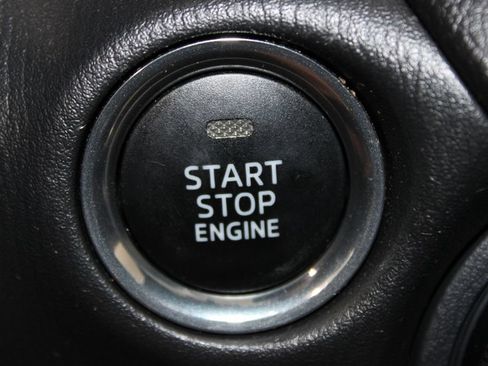 Used 2016 MAZDA MX-5 Miata Club RWD image 30
