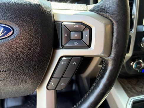 Used 2019 Ford F250 Lariat w/ Lariat Ultimate Package AWD/4WD image 19