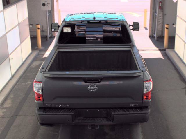 Used 2024 Nissan Titan SV w/ SV Convenience Package RWD image 8