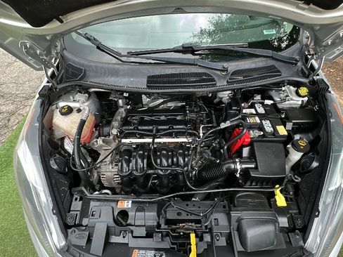 Used 2018 Ford Fiesta SE FWD image 9