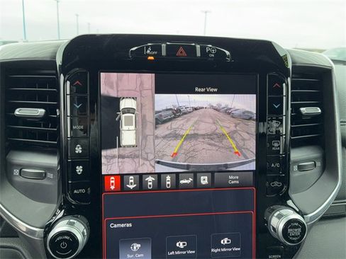 Used 2023 RAM 1500 Laramie image 31