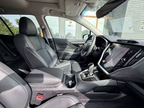 Used 2022 Subaru Outback Limited AWD/4WD image 30
