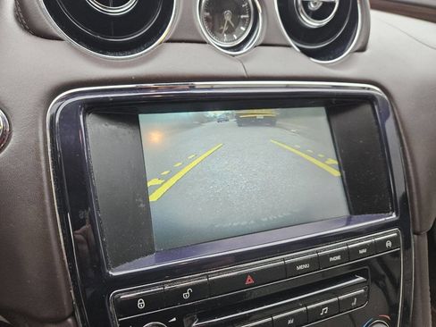 Used 2014 Jaguar XJ L Portfolio image 22