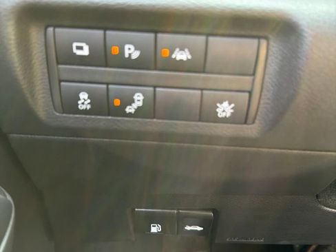 Used 2024 Nissan Kicks S FWD image 12