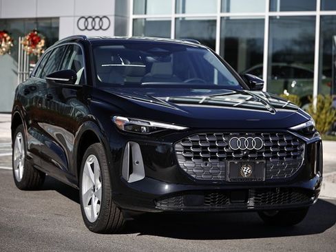 New 2025 Audi Q5 Prestige image 2