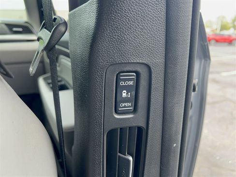 Used 2023 Honda Odyssey Touring image 19
