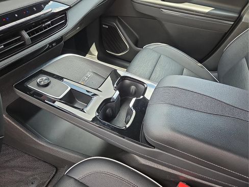 Certified 2025 Buick Enclave Sport Touring FWD image 10